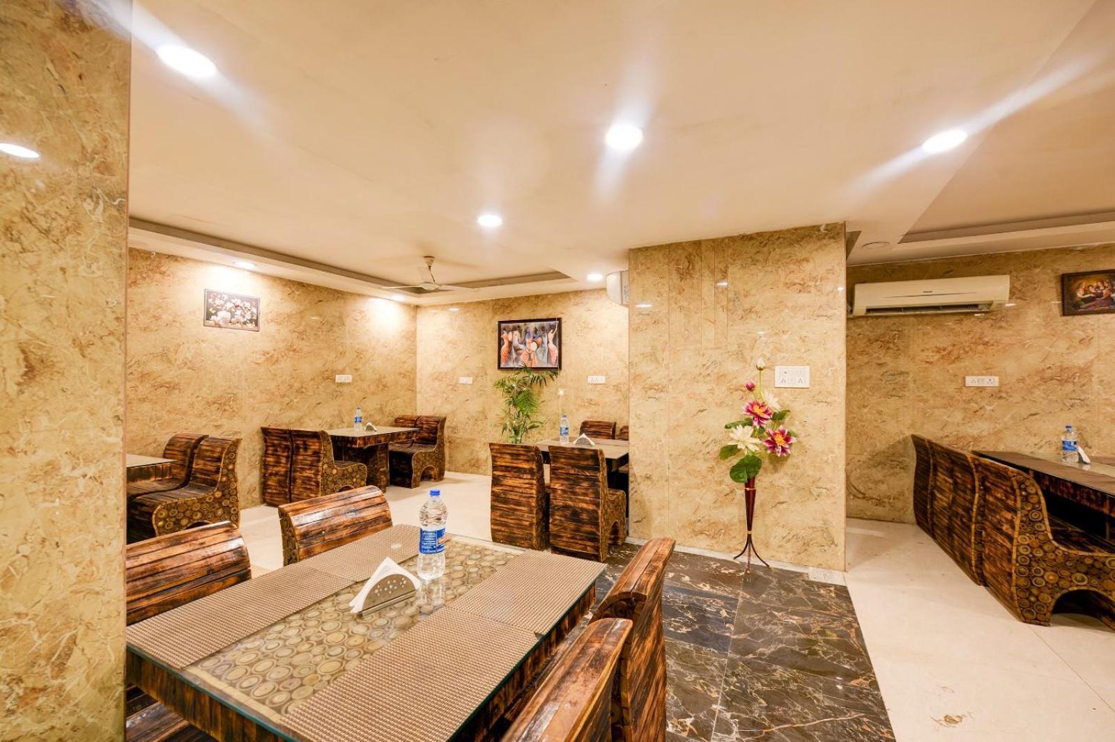 The Bellwood Suites Near Igi Airport ニューデリー エクステリア 写真